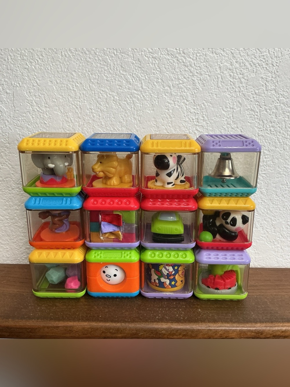 Lot of 12 Fisher Price Peek A Boo Blocks Sensory Cubes Circus Animals Bell
